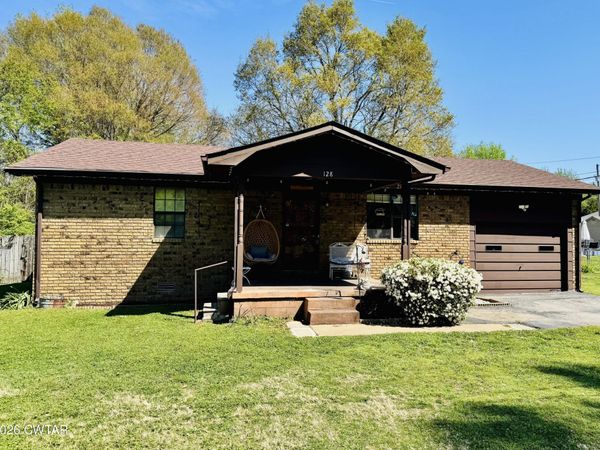 128 Adams Street, Trenton, TN 38382