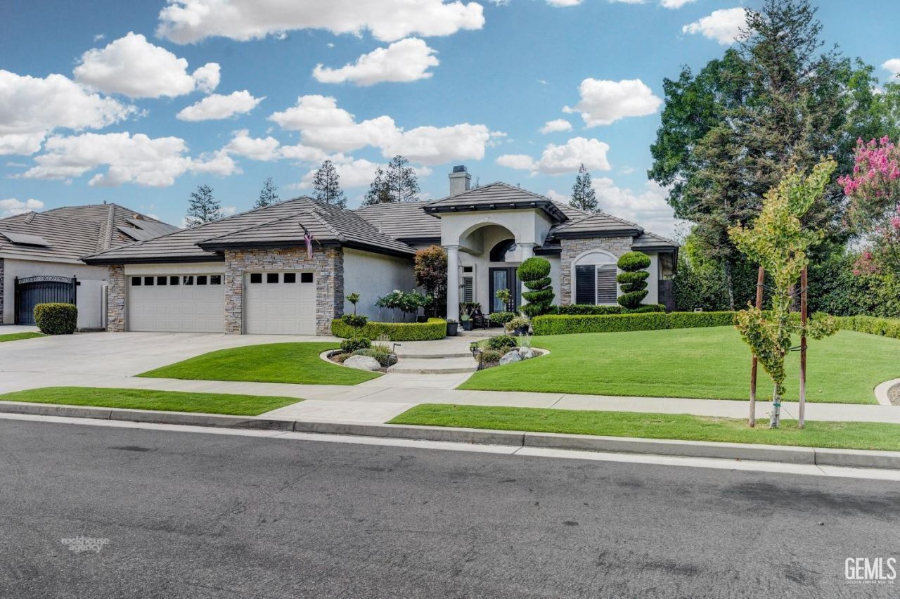11502 Crabbet Park Drive, Bakersfield, CA 93311 Main Photo