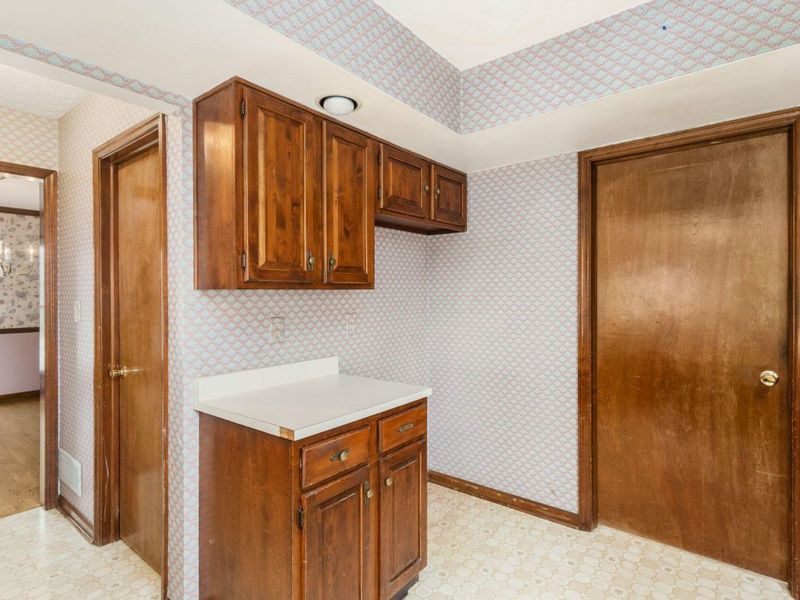 1075 Carousel Court , Westerville, OH 43081 Photo 11