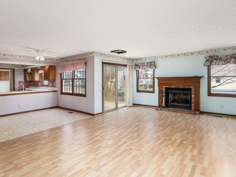 1075 Carousel Court , Westerville, OH 43081 Photo 13