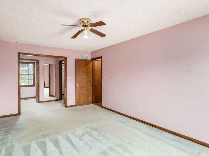 1075 Carousel Court , Westerville, OH 43081 Photo 20