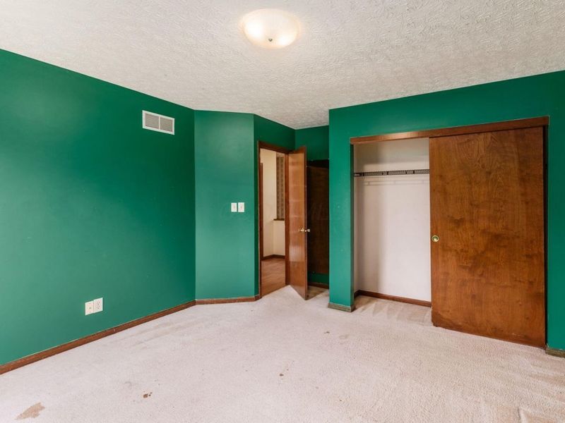 1075 Carousel Court , Westerville, OH 43081 Photo 29