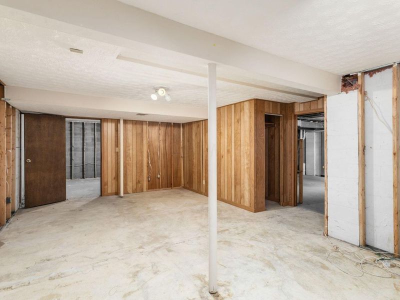 1075 Carousel Court , Westerville, OH 43081 Photo 37