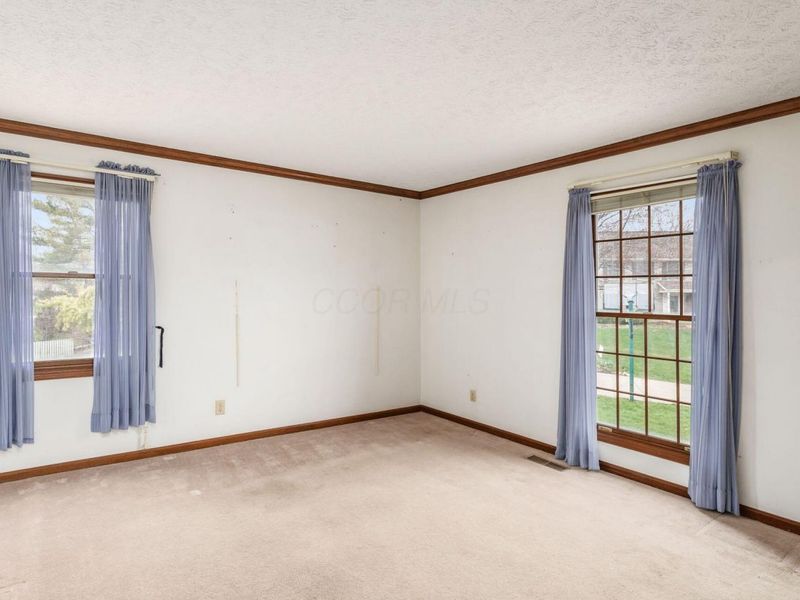 1075 Carousel Court , Westerville, OH 43081 Photo 5