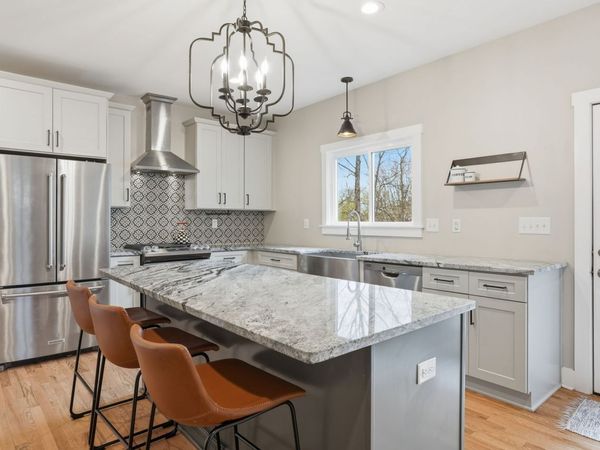 412 E Rickert Ave , Dickson, TN 37055