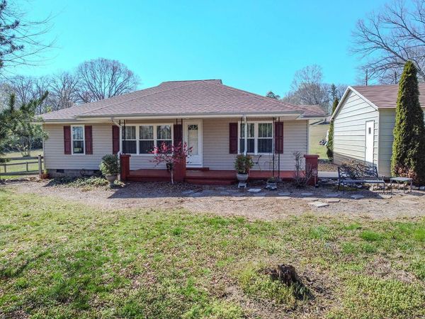 1205 Elliott Street , Athens, TN 37303