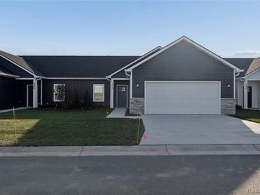 232 Marion Oaks Drive, Marion Twp, MI 48843