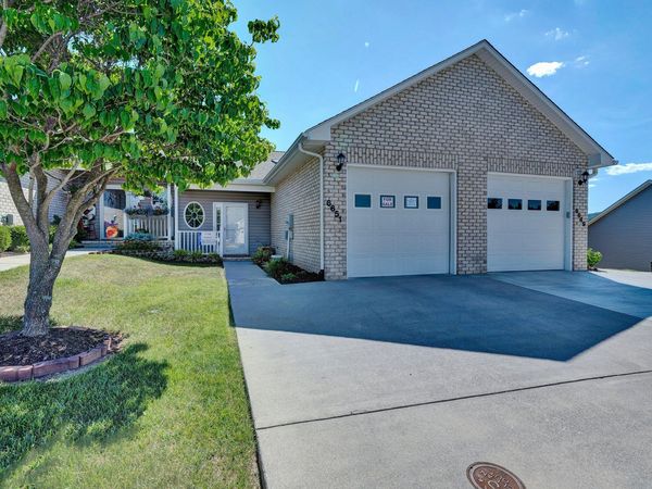 6651 Stonelyn Cottage CT, Roanoke, VA 24019