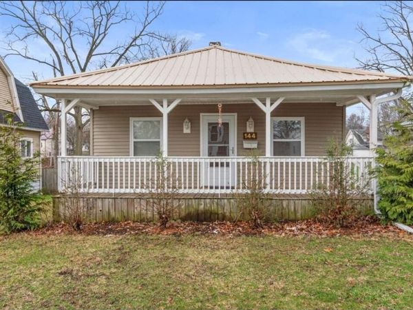 144 S Manning Street, Hillsdale, MI 49242