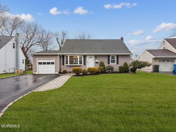 32 Tanglewood Lane, Colonia, NJ 07067