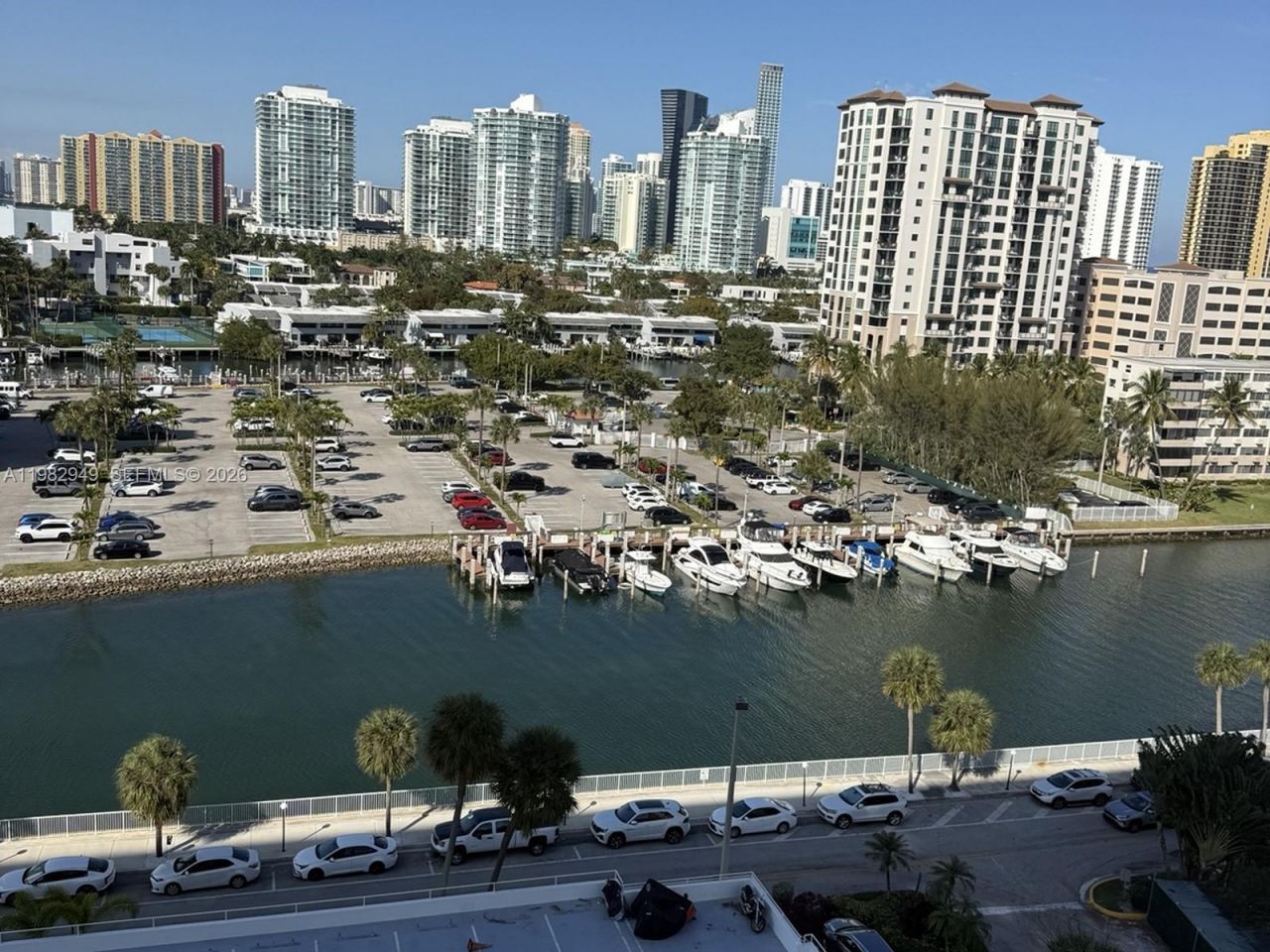 500 Bayview Dr, Unit 1031, Sunny Isles Beach, FL 33160 Photo