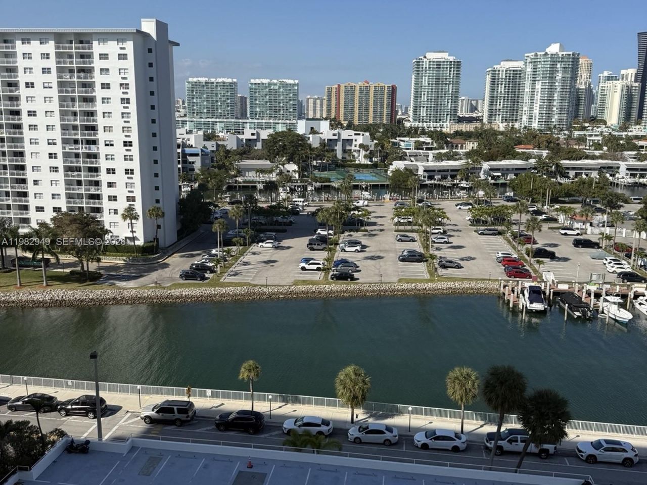 500 Bayview Dr, Unit 1031, Sunny Isles Beach, FL 33160 Photo