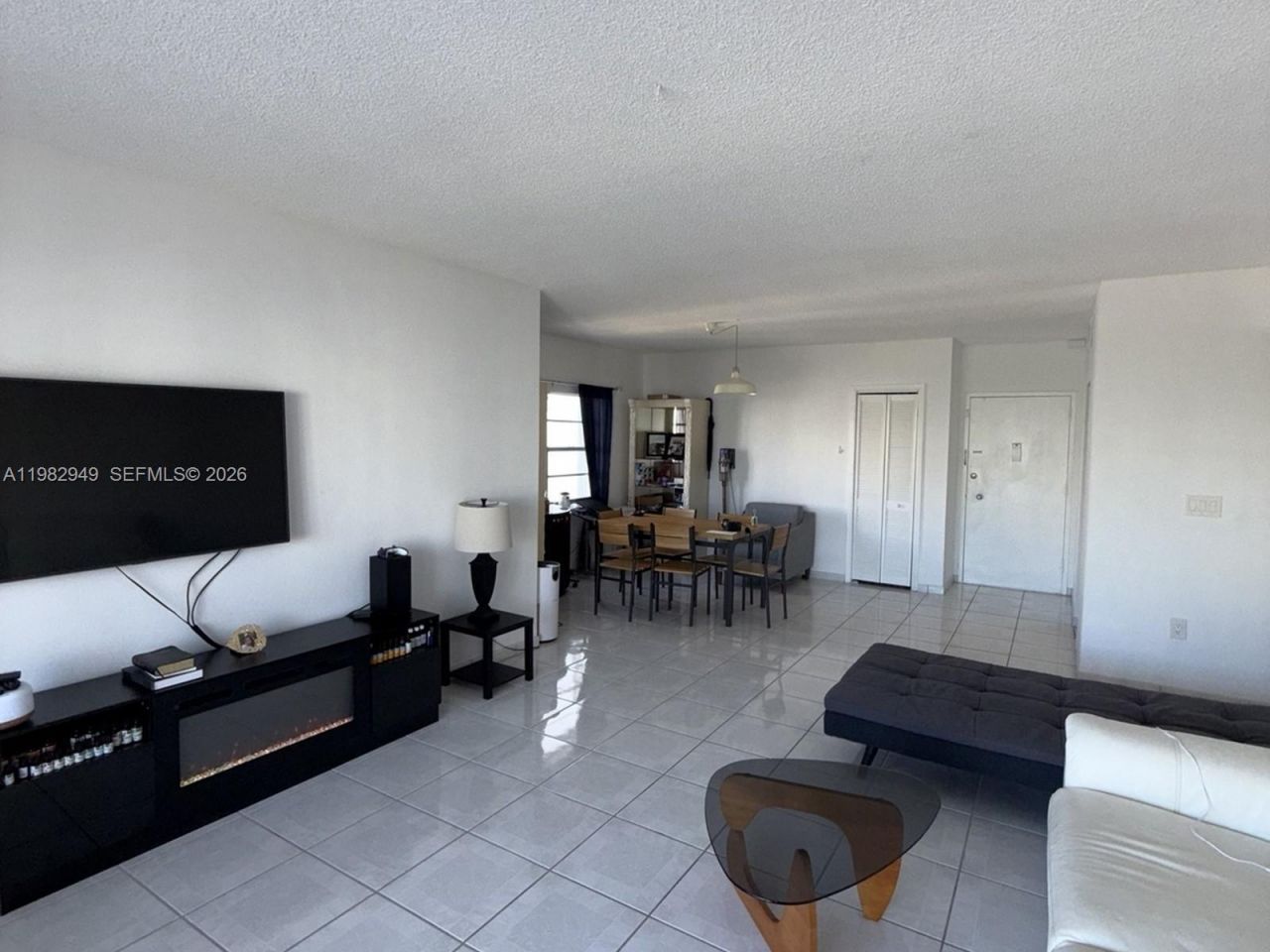 500 Bayview Dr, Unit 1031, Sunny Isles Beach, FL 33160 Photo