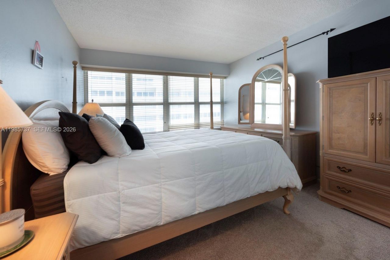 4010 Galt Ocean Dr, Unit 1701, Fort Lauderdale, FL 33308 Photo