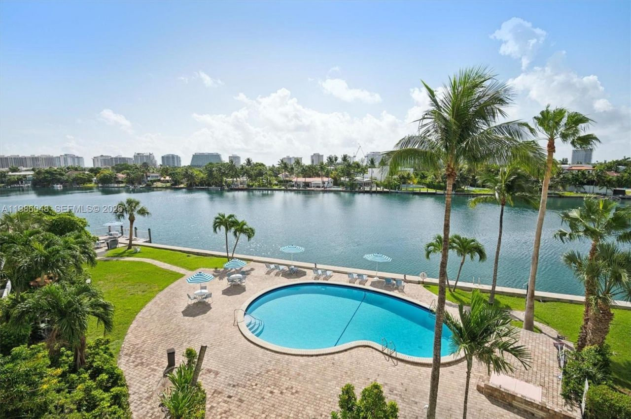 9101 E Bay Harbor Dr, Unit 404, Bay Harbor Islands, FL 33154 Photo