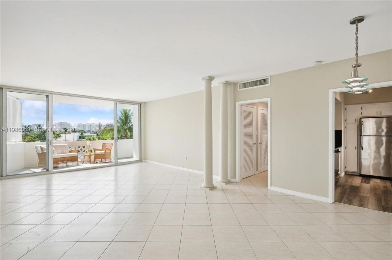 9101 E Bay Harbor Dr , Unit 404, Bay Harbor Islands, FL 33154 Photo