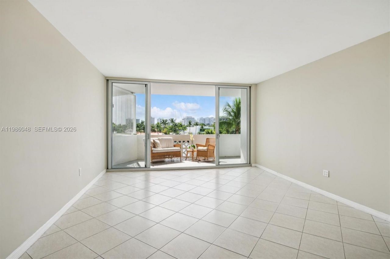 9101 E Bay Harbor Dr, Unit 404, Bay Harbor Islands, FL 33154 Photo