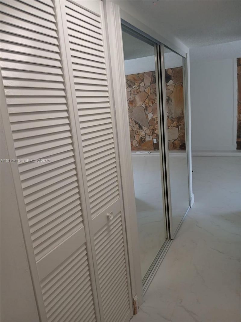 8405 NW 8th St, Unit 311, Miami, FL 33126 Photo