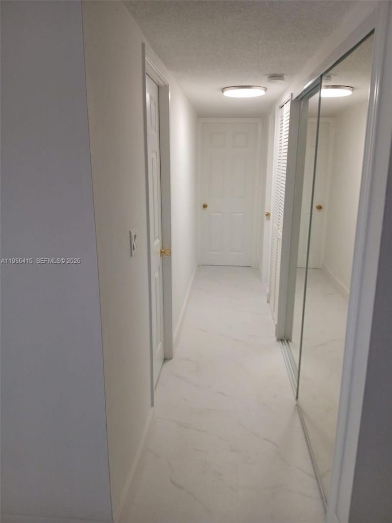 8405 NW 8th St, Unit 311, Miami, FL 33126 Photo