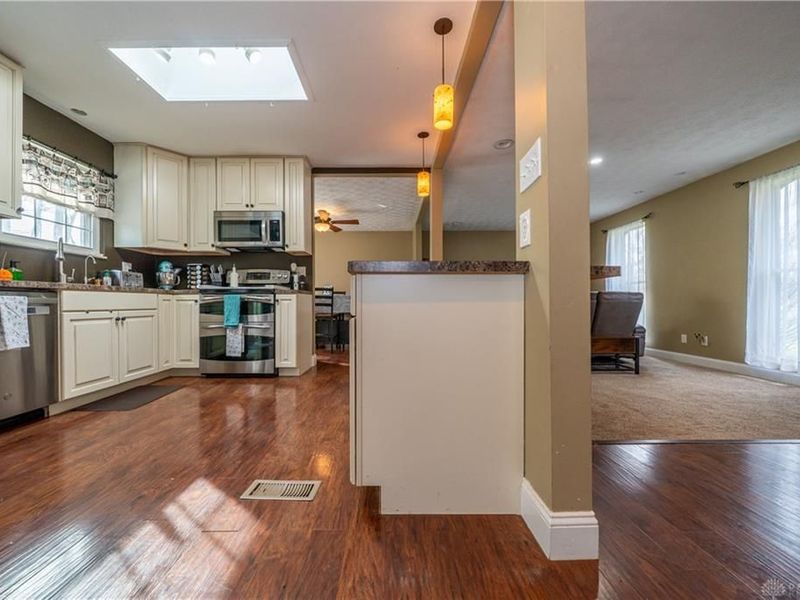 1412 Devoe Drive, Beavercreek, OH 45434 Photo 4