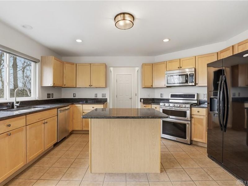 242 County Down Lane, Loveland, OH 45140 Photo 14