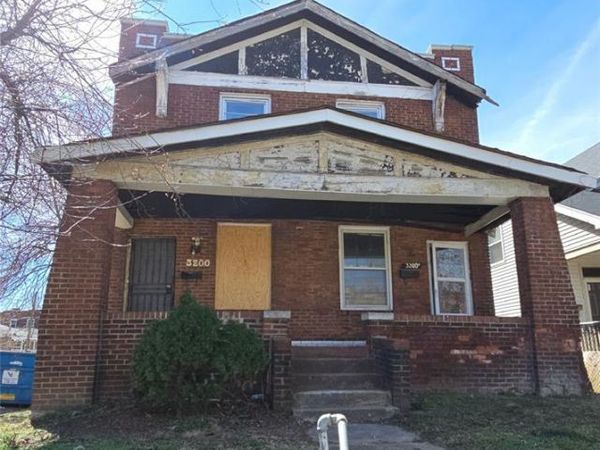 3200 Arsenal Street , St Louis, MO 63118
