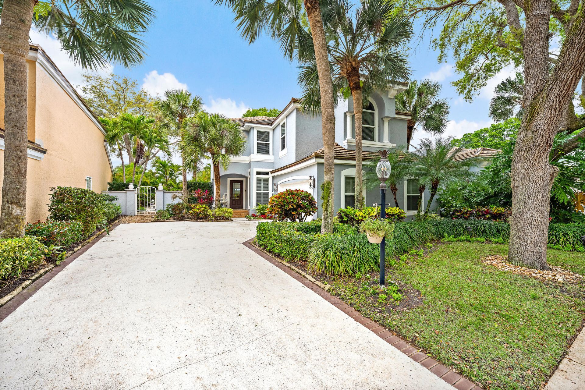 27 Grand Bay Circle, Juno Beach, FL 33408 Photo