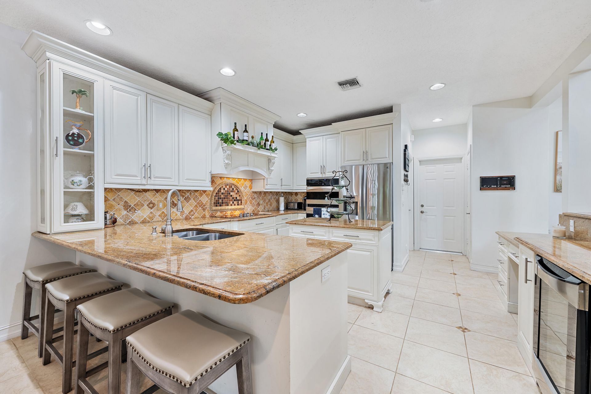 27 Grand Bay Circle, Juno Beach, FL 33408 Photo