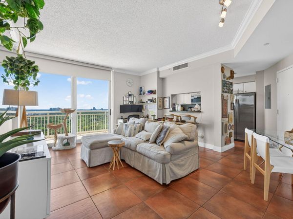 2475 N Brickell Avenue, Unit 2501, Miami, FL 33129