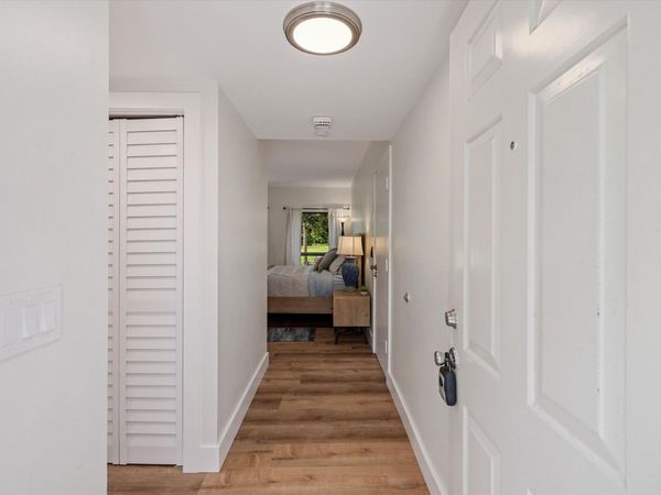 13334 Polo Club Road, Unit 240, Wellington, FL 33414