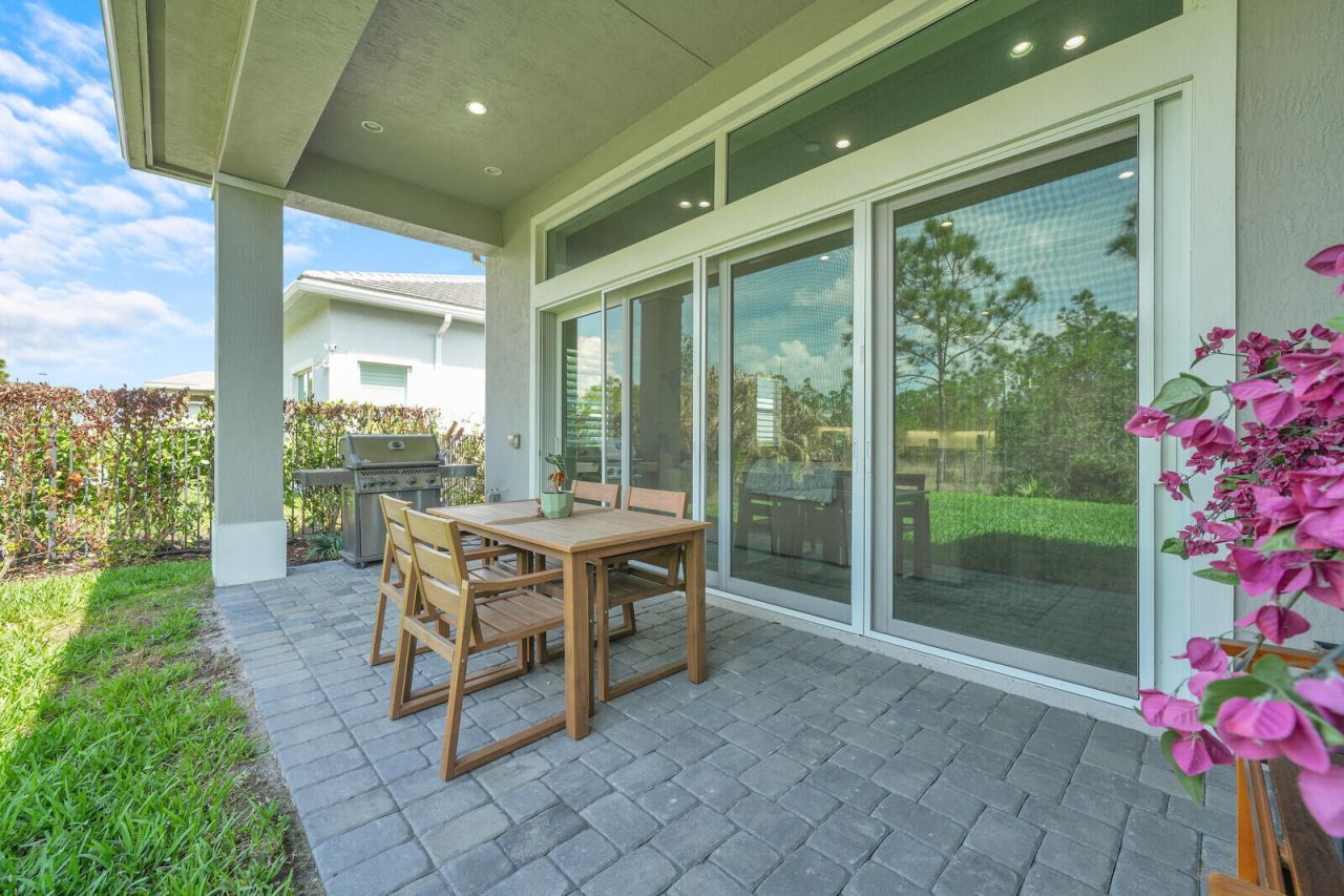 138 SE Palma Street, Port Saint Lucie, FL 34984 Photo