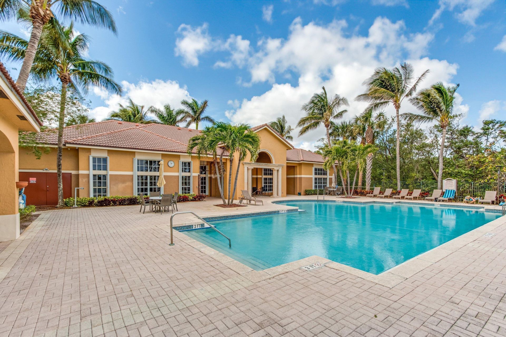 1000 Scotia Drive, Unit 105, Hypoluxo, FL 33462 Photo