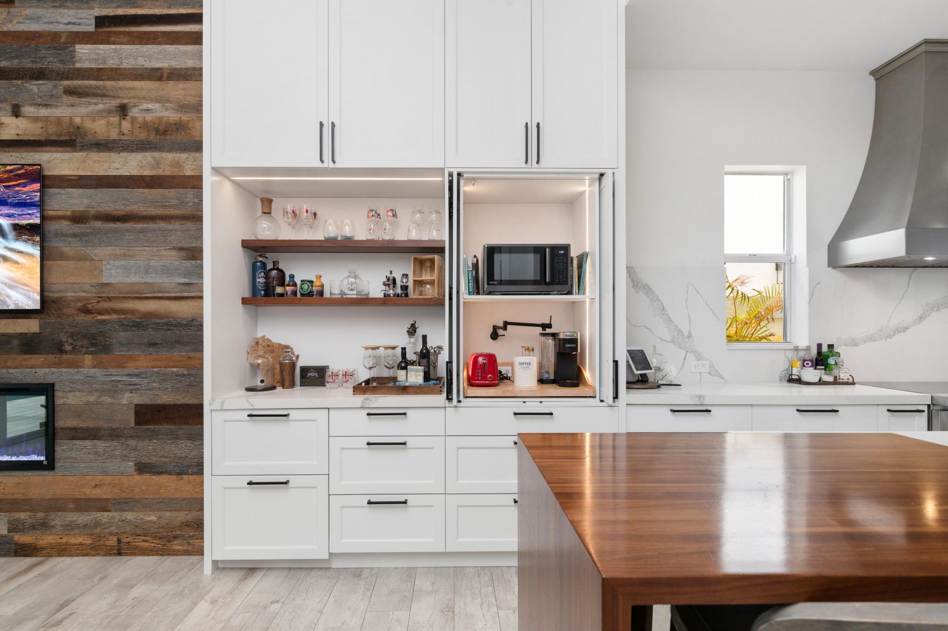 24 Grand Bay Estates Circle, Key Biscayne, FL 33149 Photo