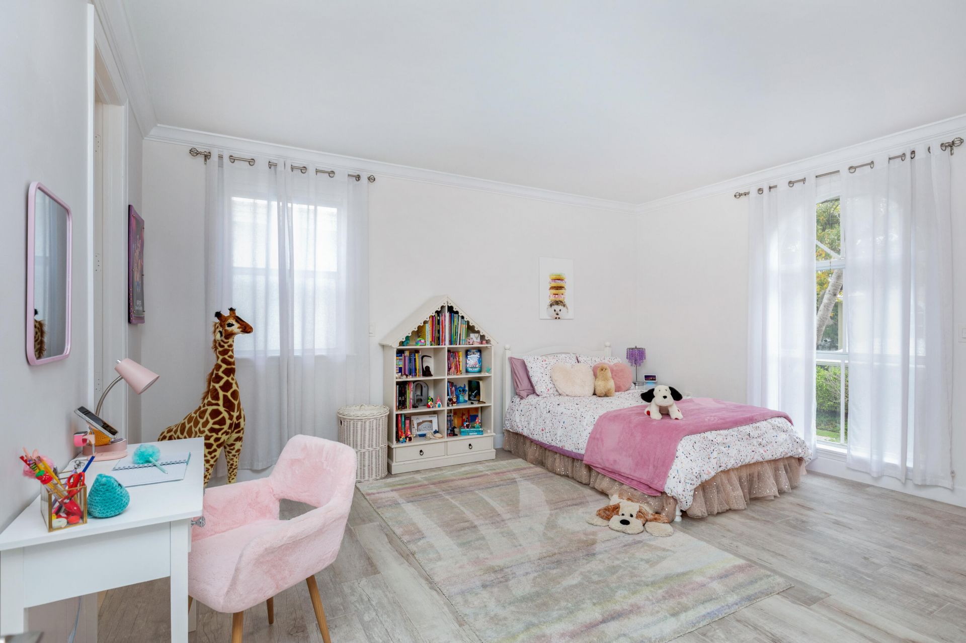 24 Grand Bay Estates Circle, Key Biscayne, FL 33149 Photo