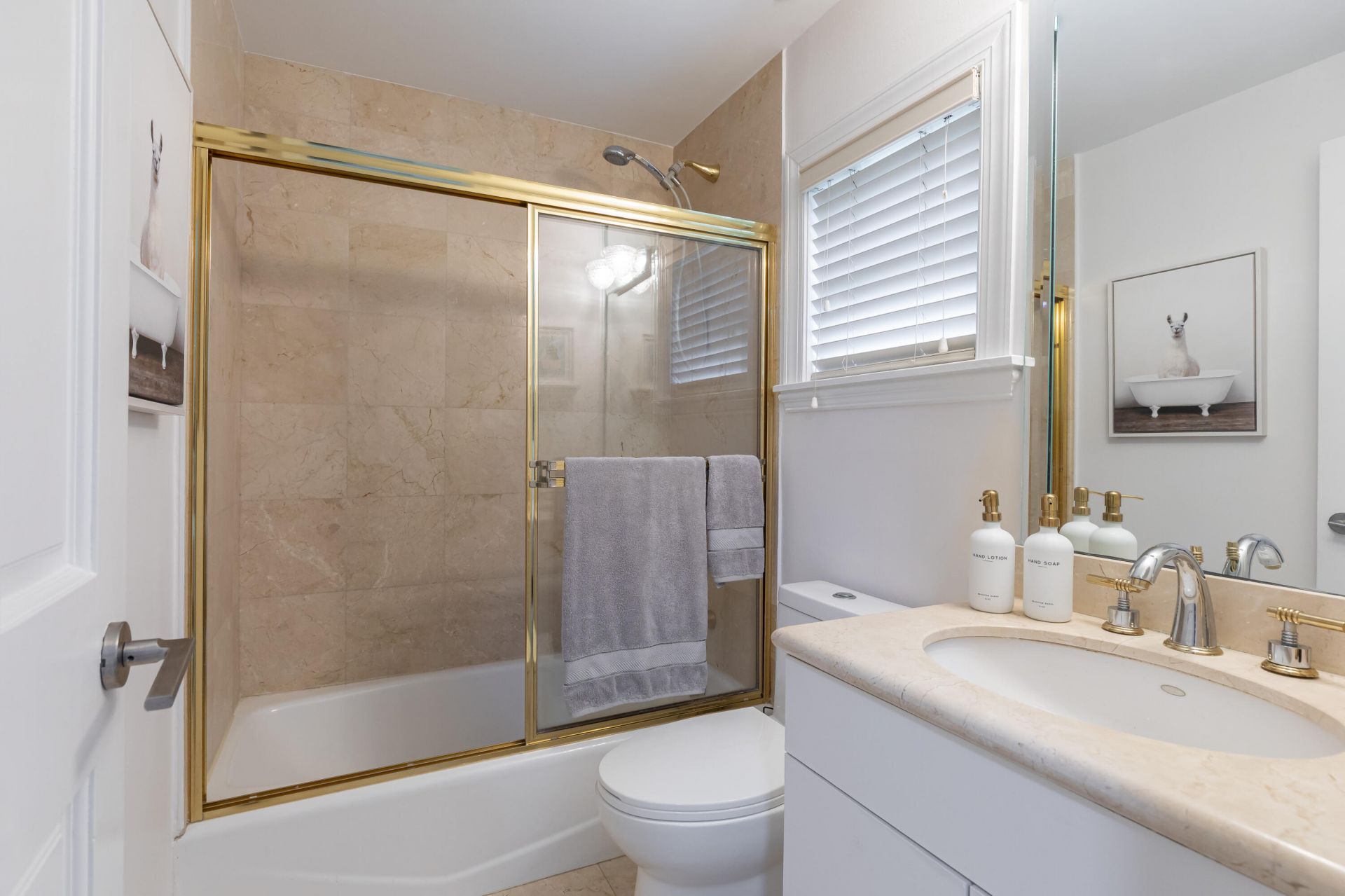 24 Grand Bay Estates Circle, Key Biscayne, FL 33149 Photo