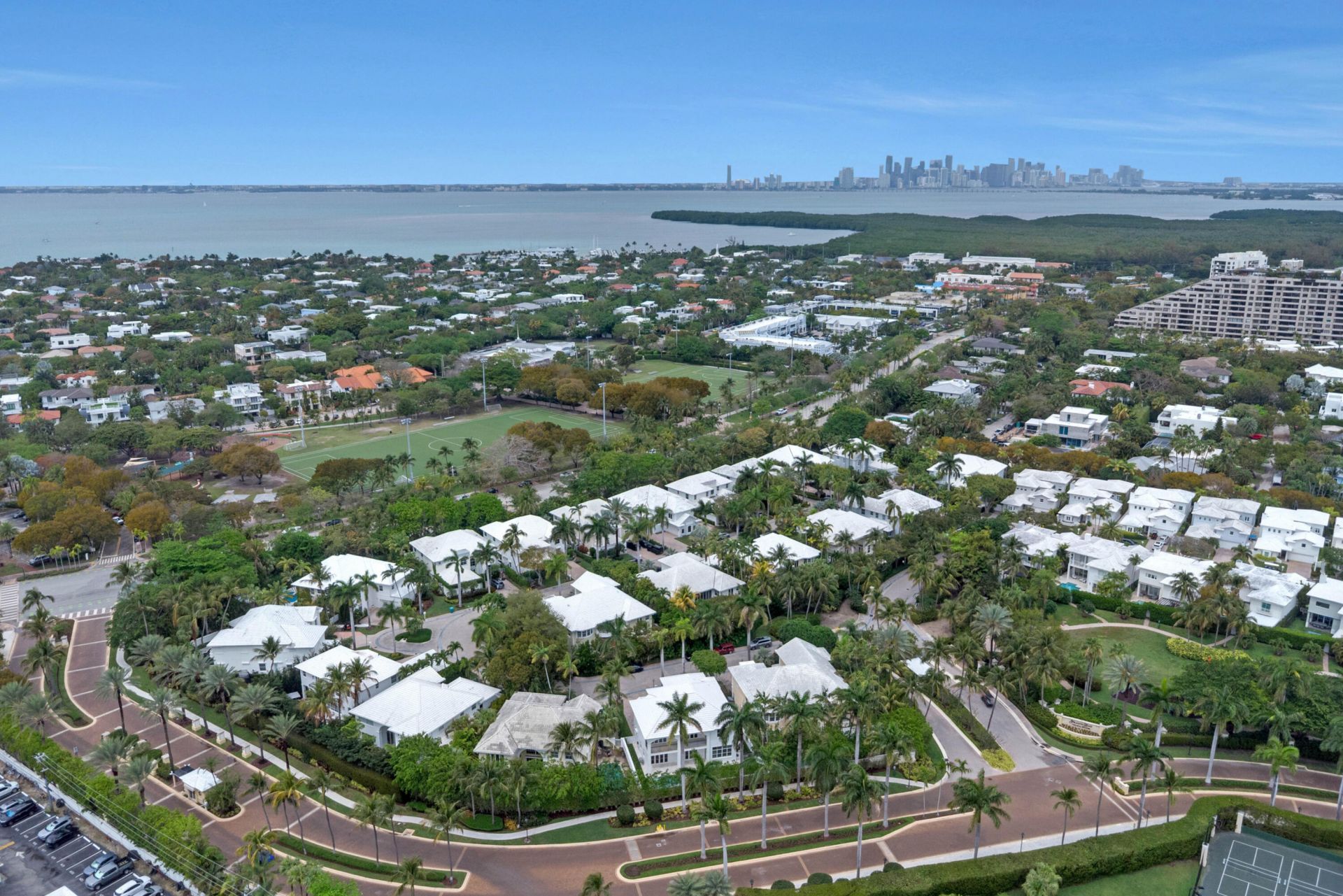 24 Grand Bay Estates Circle, Key Biscayne, FL 33149 Photo