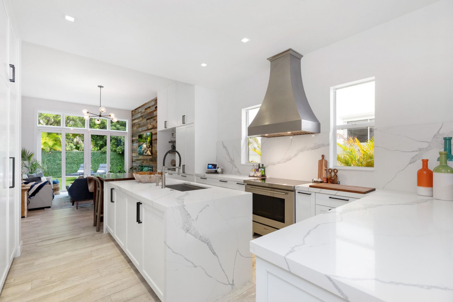 24 Grand Bay Estates Circle, Key Biscayne, FL 33149 Photo