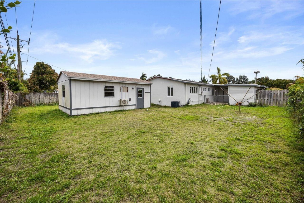 737 W Ilex Drive, West Palm Beach, FL 33403 Photo