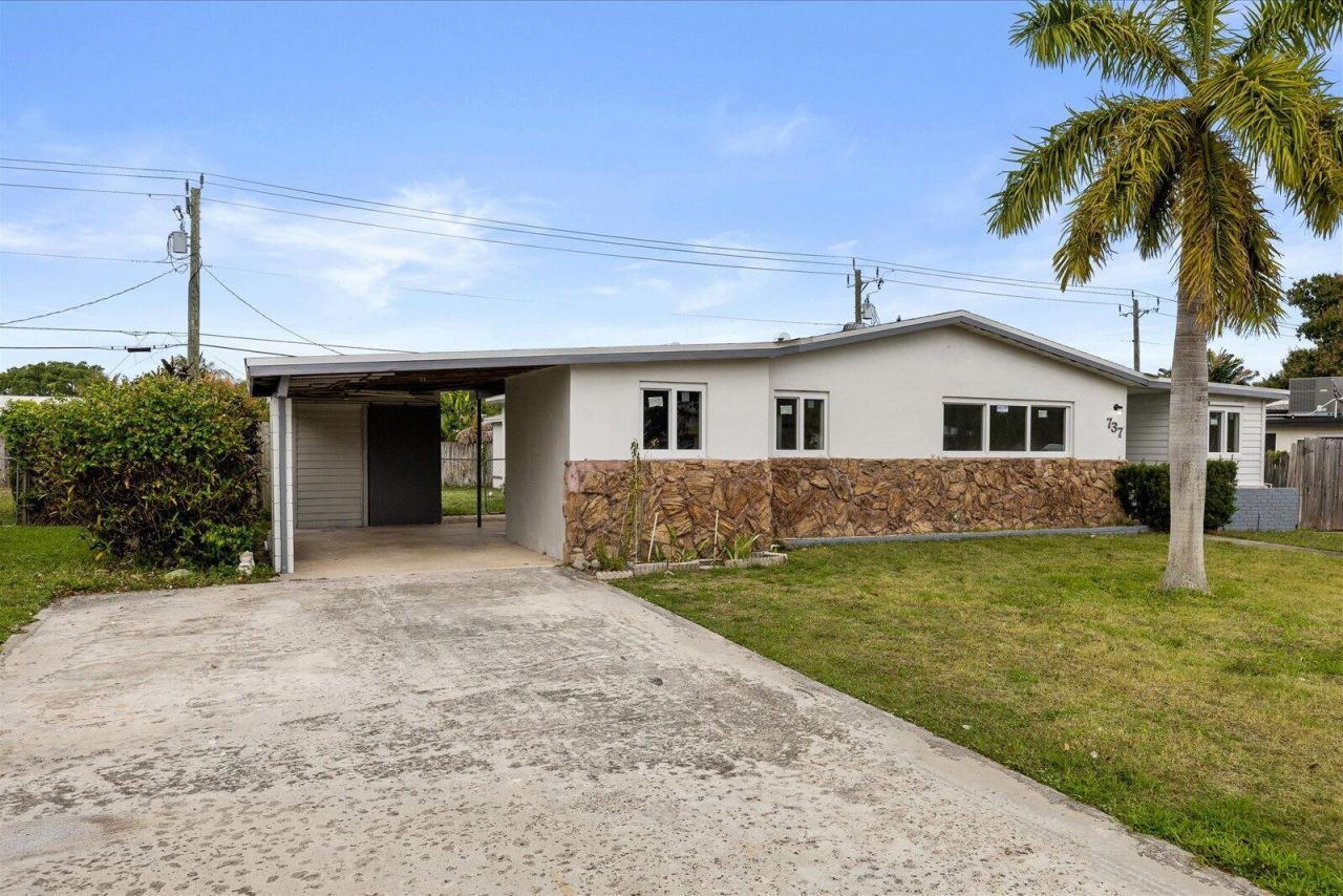 737 W Ilex Drive, West Palm Beach, FL 33403 Photo
