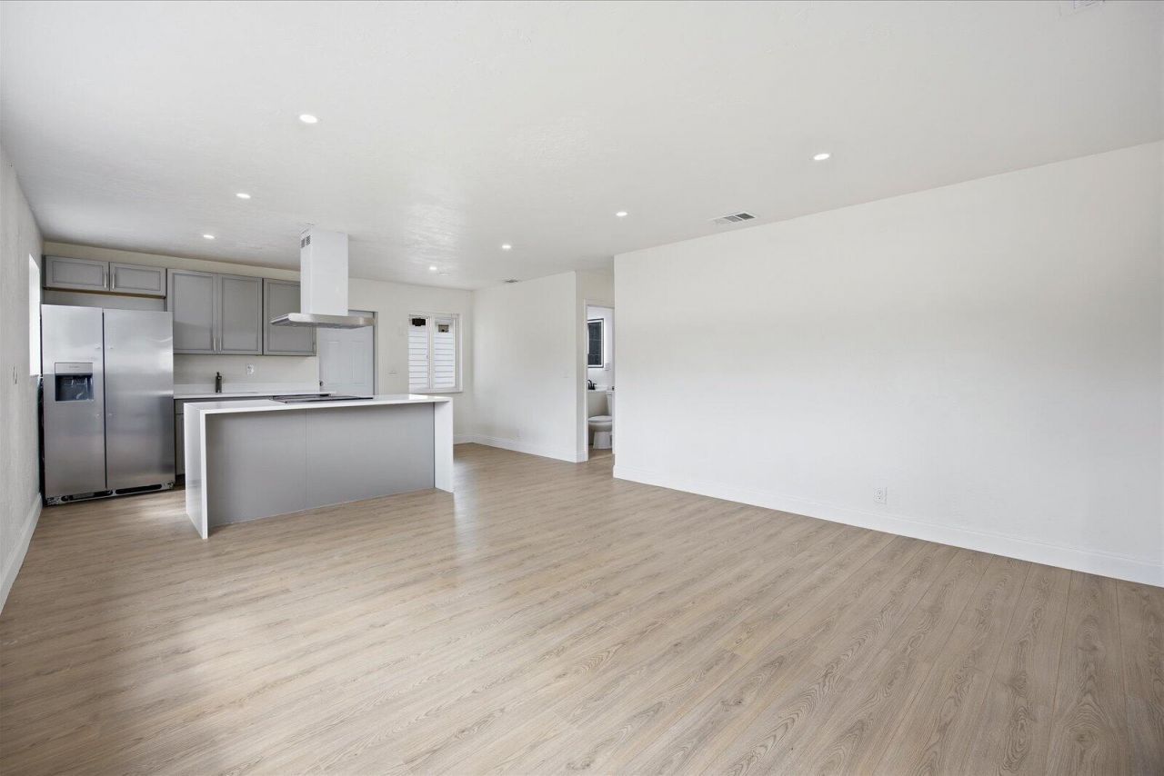 737 W Ilex Drive, West Palm Beach, FL 33403 Photo