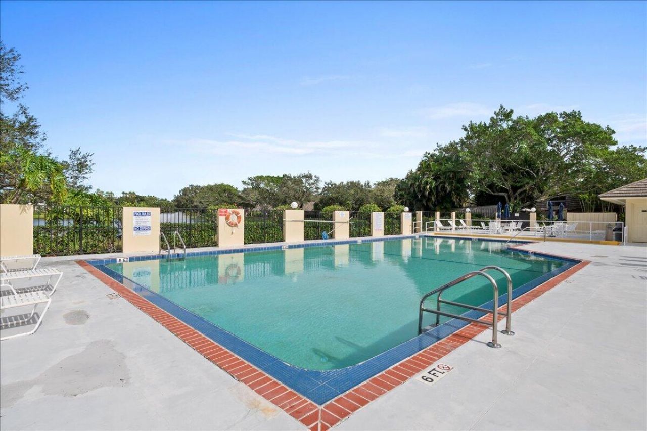 522 5th Terrace, Palm Beach Gardens, FL 33418 Photo