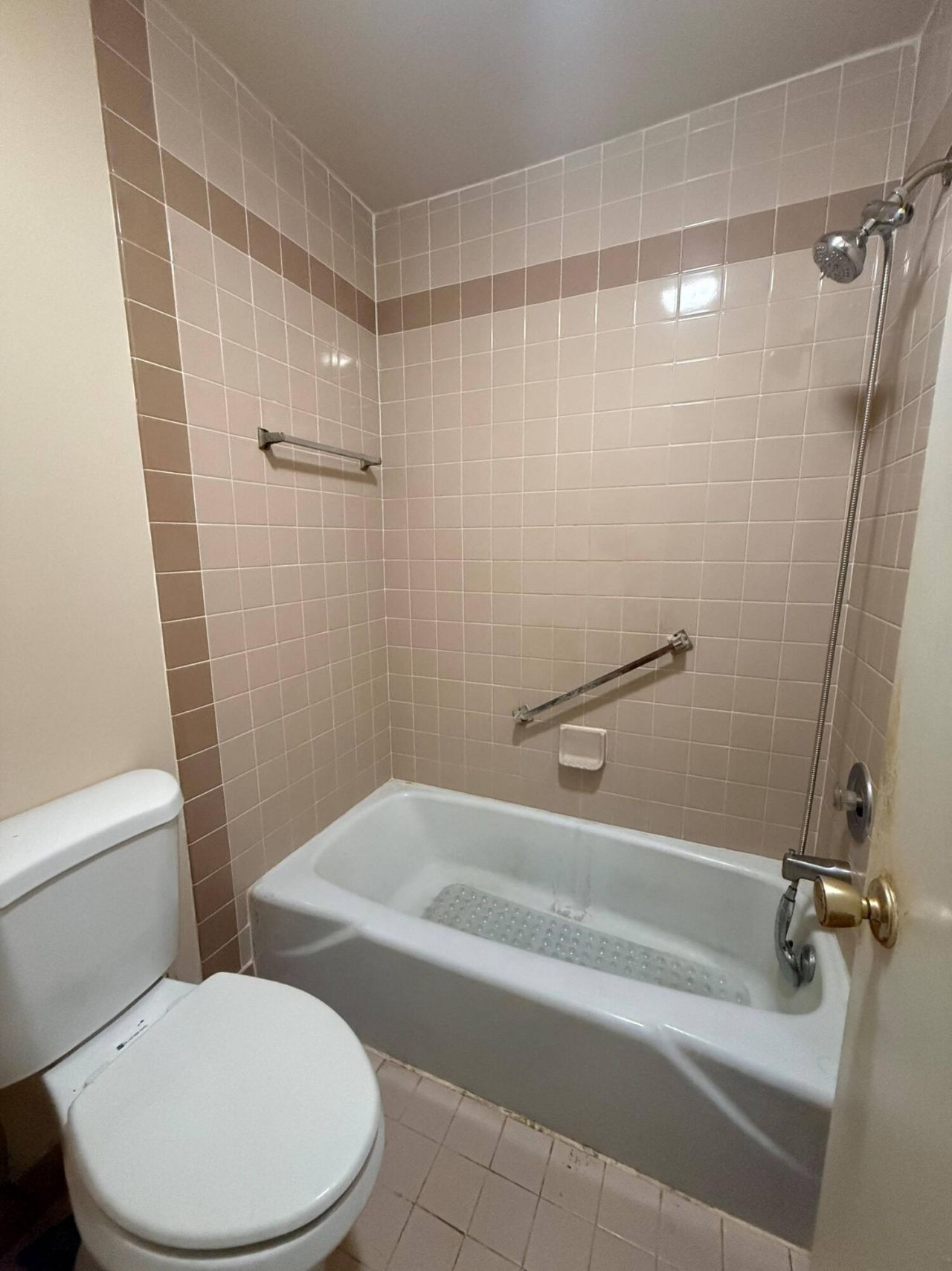 1052 North Drive, Unit B, Delray Beach, FL 33445 Photo