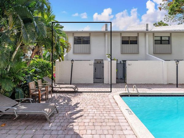 563 NE 7th Avenue, Fort Lauderdale, FL 33301
