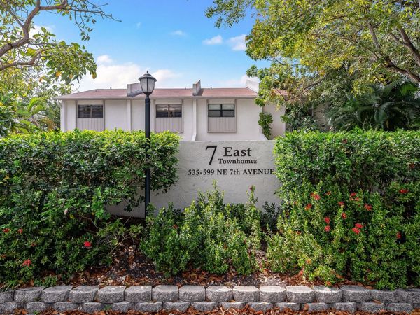563 NE 7th Avenue, Fort Lauderdale, FL 33301