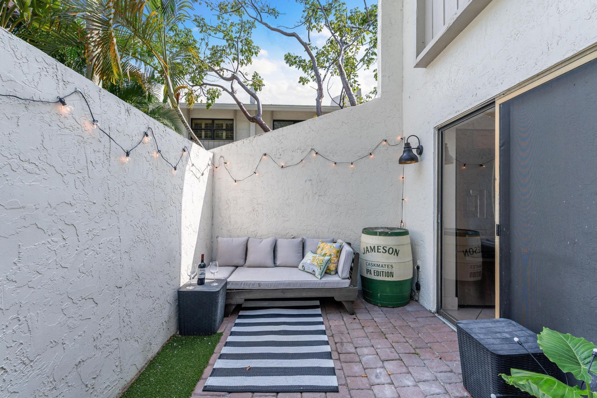 563 NE 7th Avenue, Unit 1B, Fort Lauderdale, FL 33301 Photo