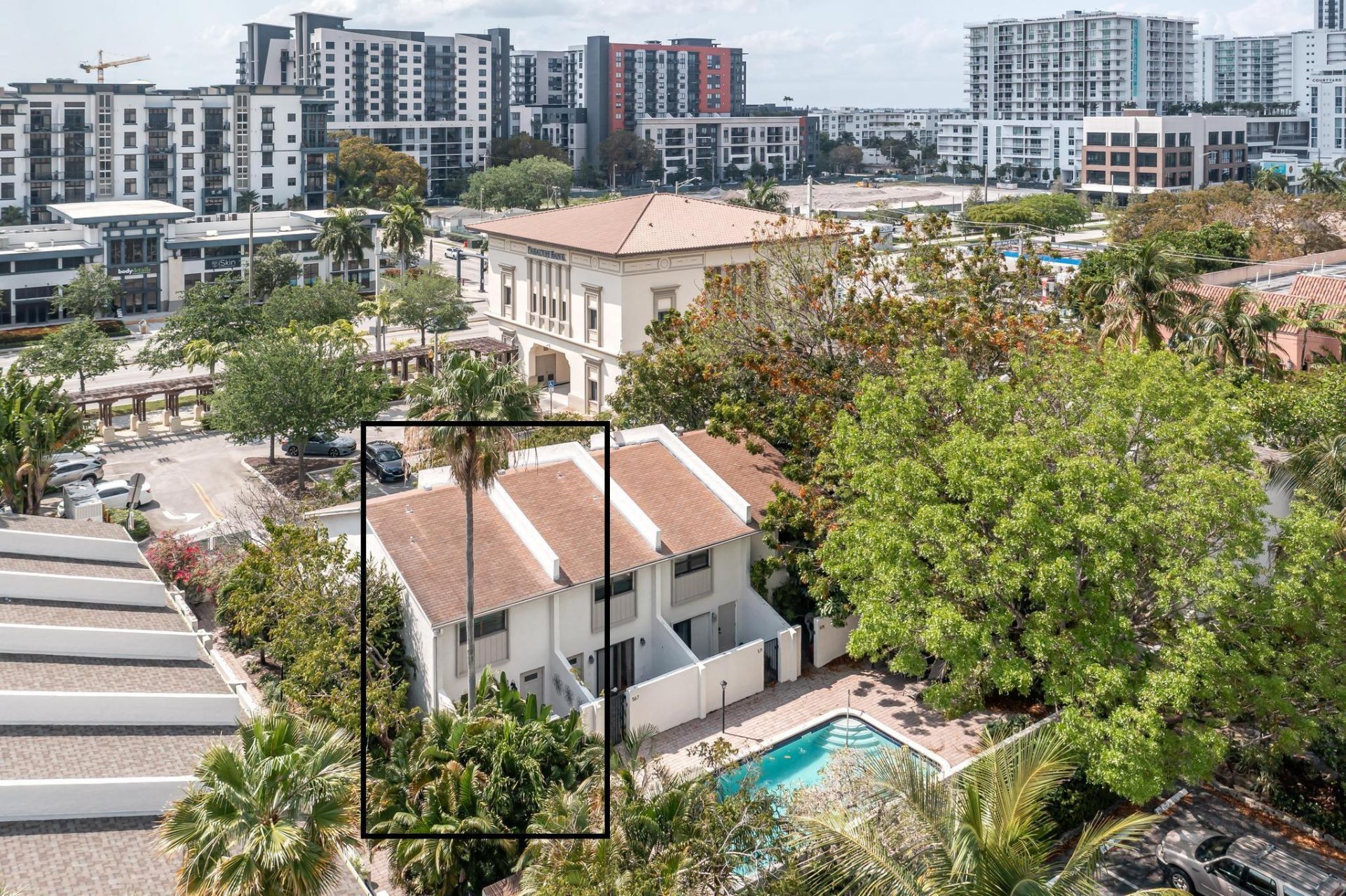 563 NE 7th Avenue, Fort Lauderdale, FL 33301 Photo