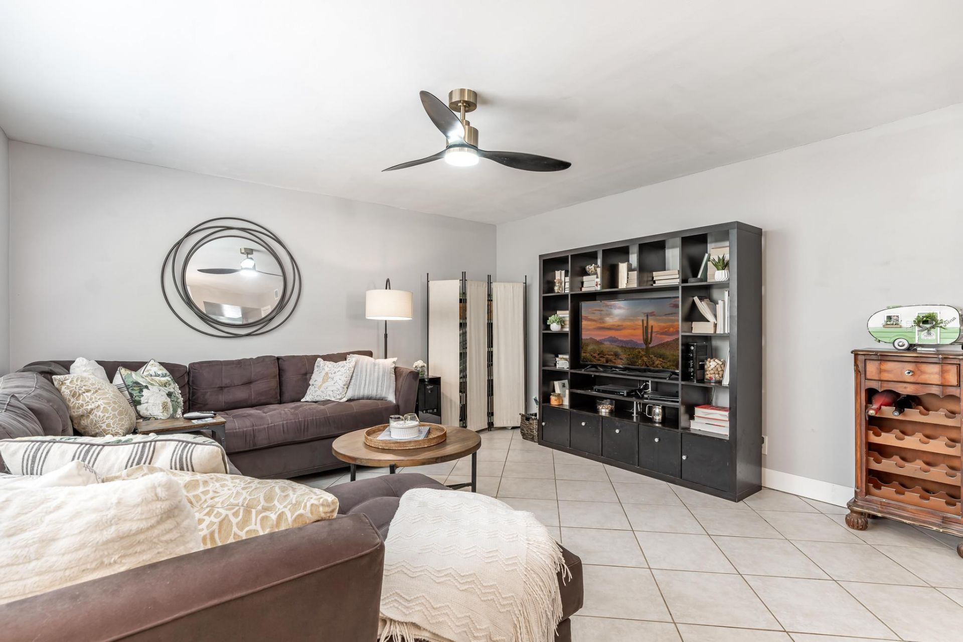 563 NE 7th Avenue, Unit 1B, Fort Lauderdale, FL 33301 Photo