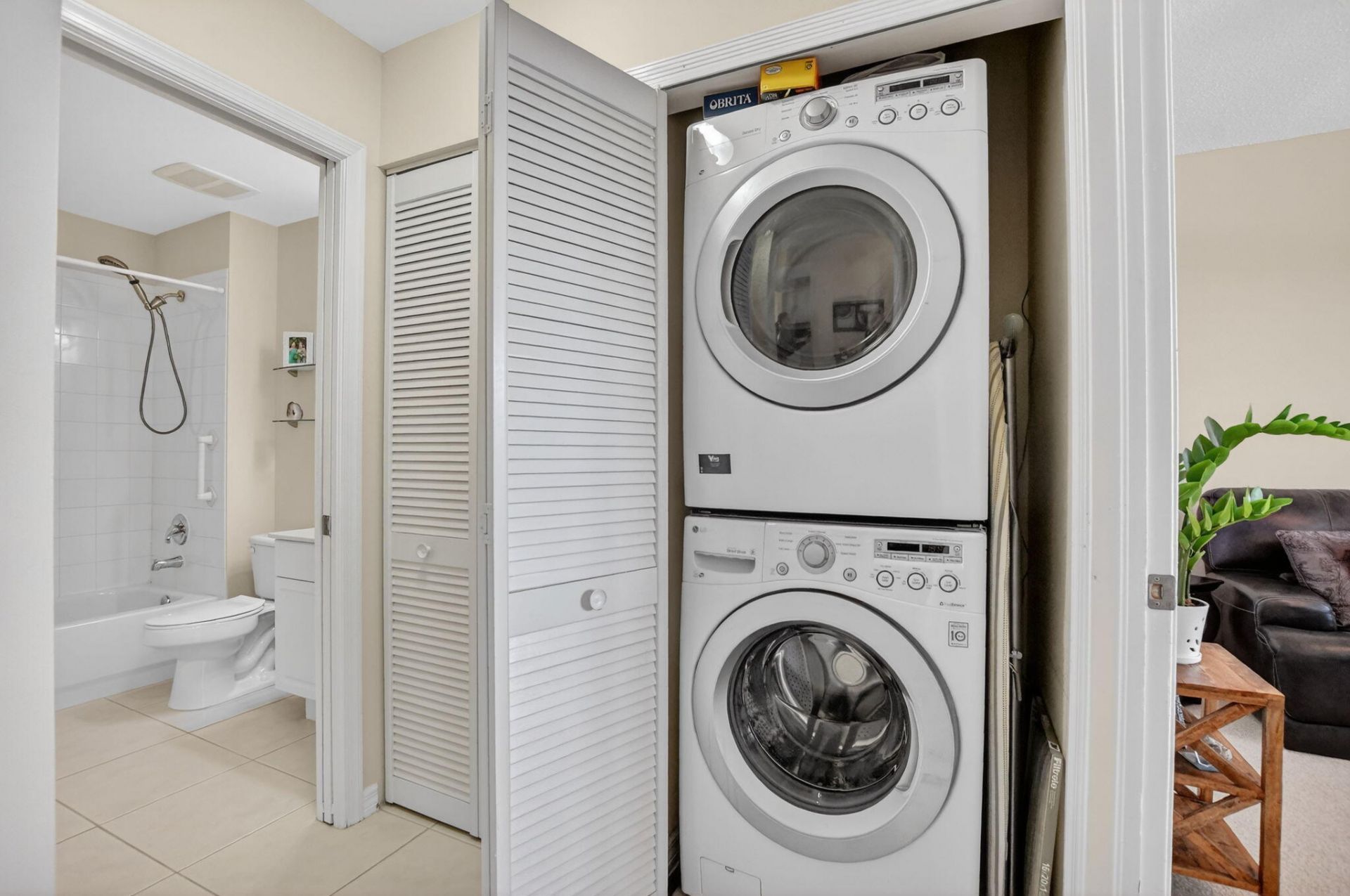 26 Royal Palm Way, Unit 403, Boca Raton, FL 33432 Photo