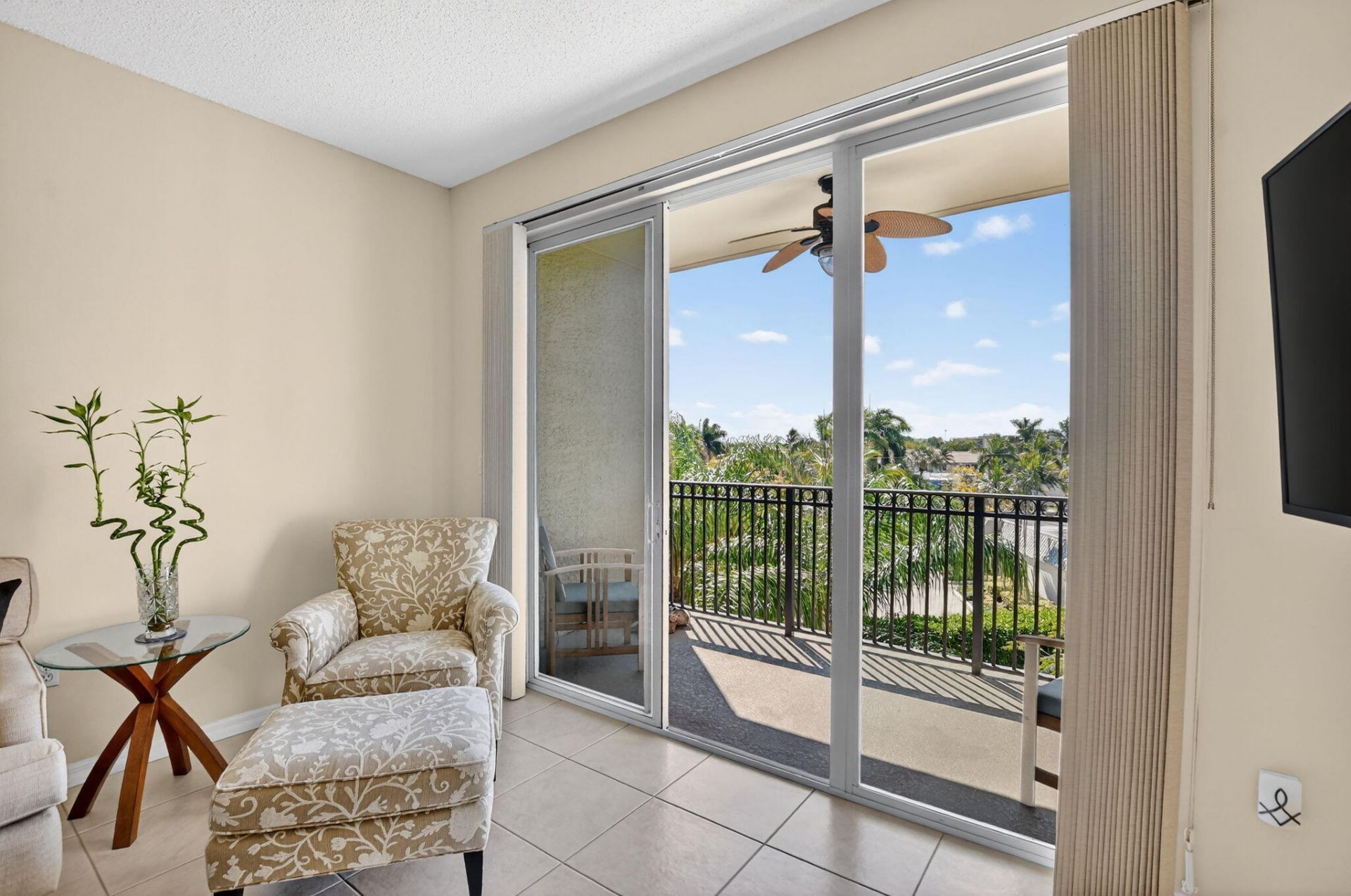 26 Royal Palm Way, Unit 403, Boca Raton, FL 33432 Photo