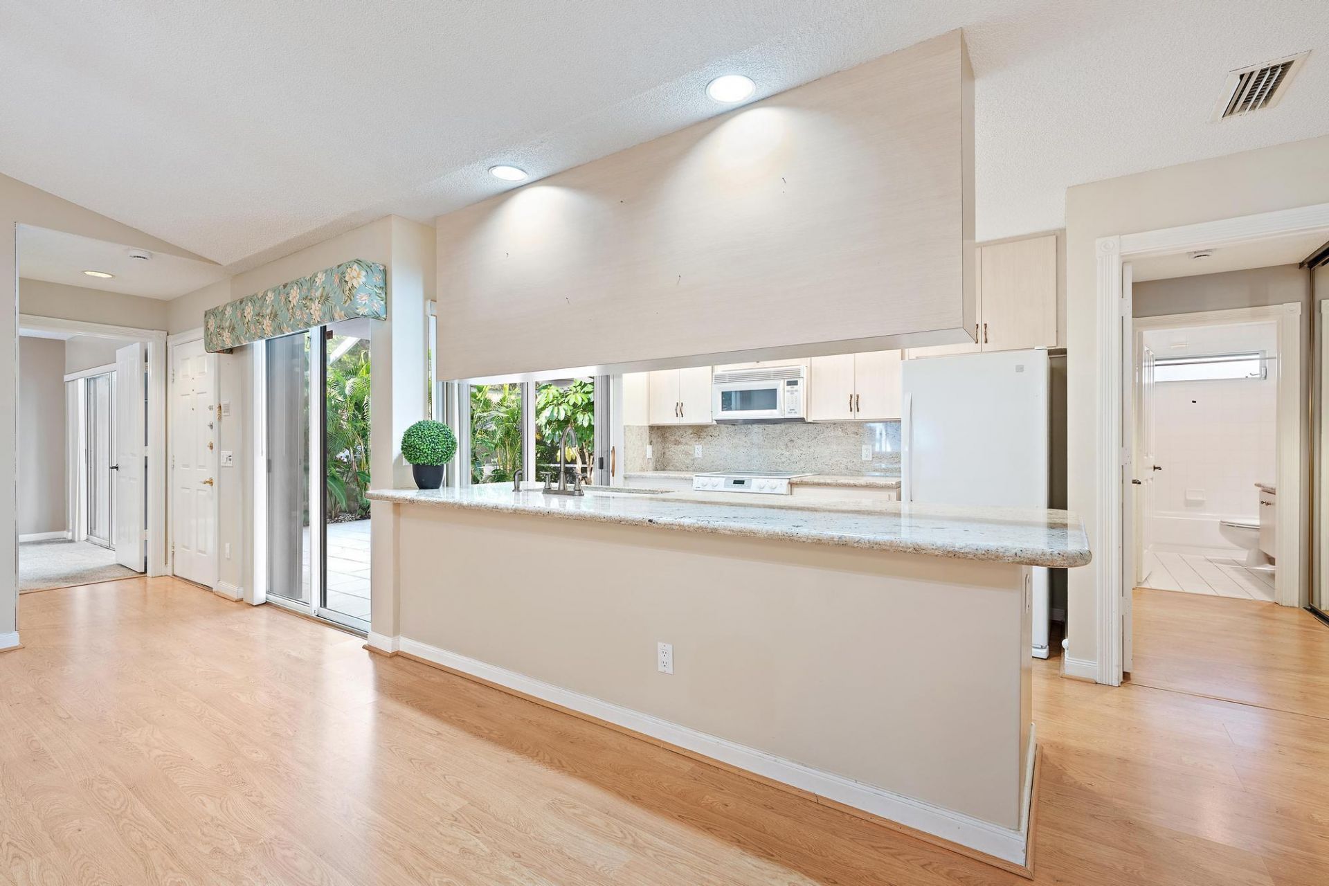 8404 Chapman Oak Court, Palm Beach Gardens, FL 33410 Photo